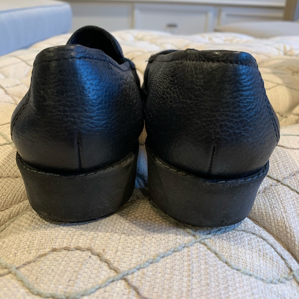 Women’s Shoes - Picture 3 of 4
